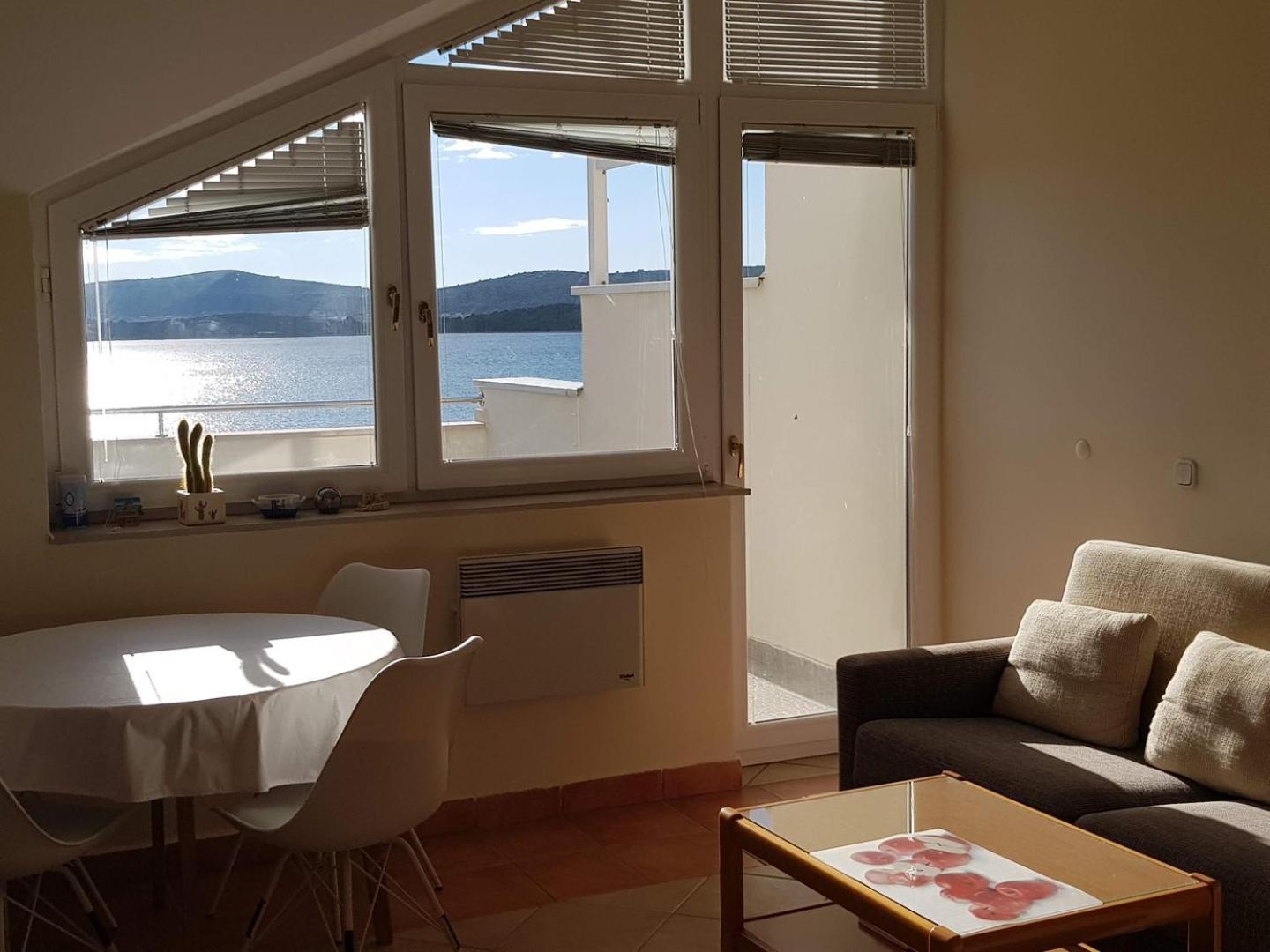 Seaside Apartments Turanj Exterior foto